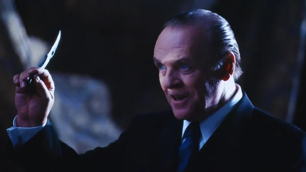L'excellent Anthony Hopkins dans le role de Hannibal Lecter